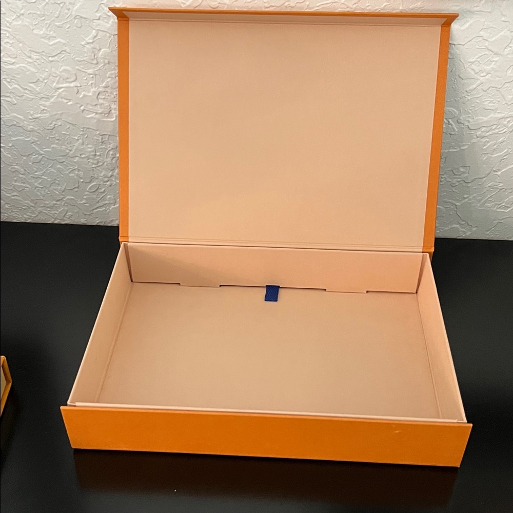 LOUIS VUITTON BOXES -LG & SM EUC - Picture 2 of 13